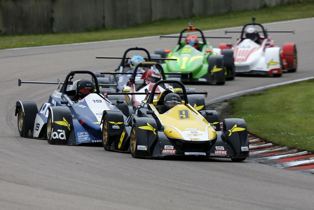 Ligeværdige kampe da Aquila Formel 1000 besøgte Västkustloppet
(Foto: Bengt-Åce Gustavsson - racefoto.se)